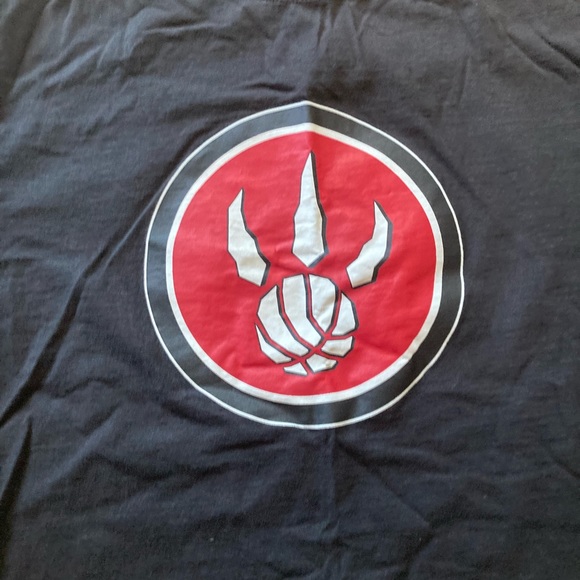 Raptors Long Sleeve size L - Picture 6 of 8